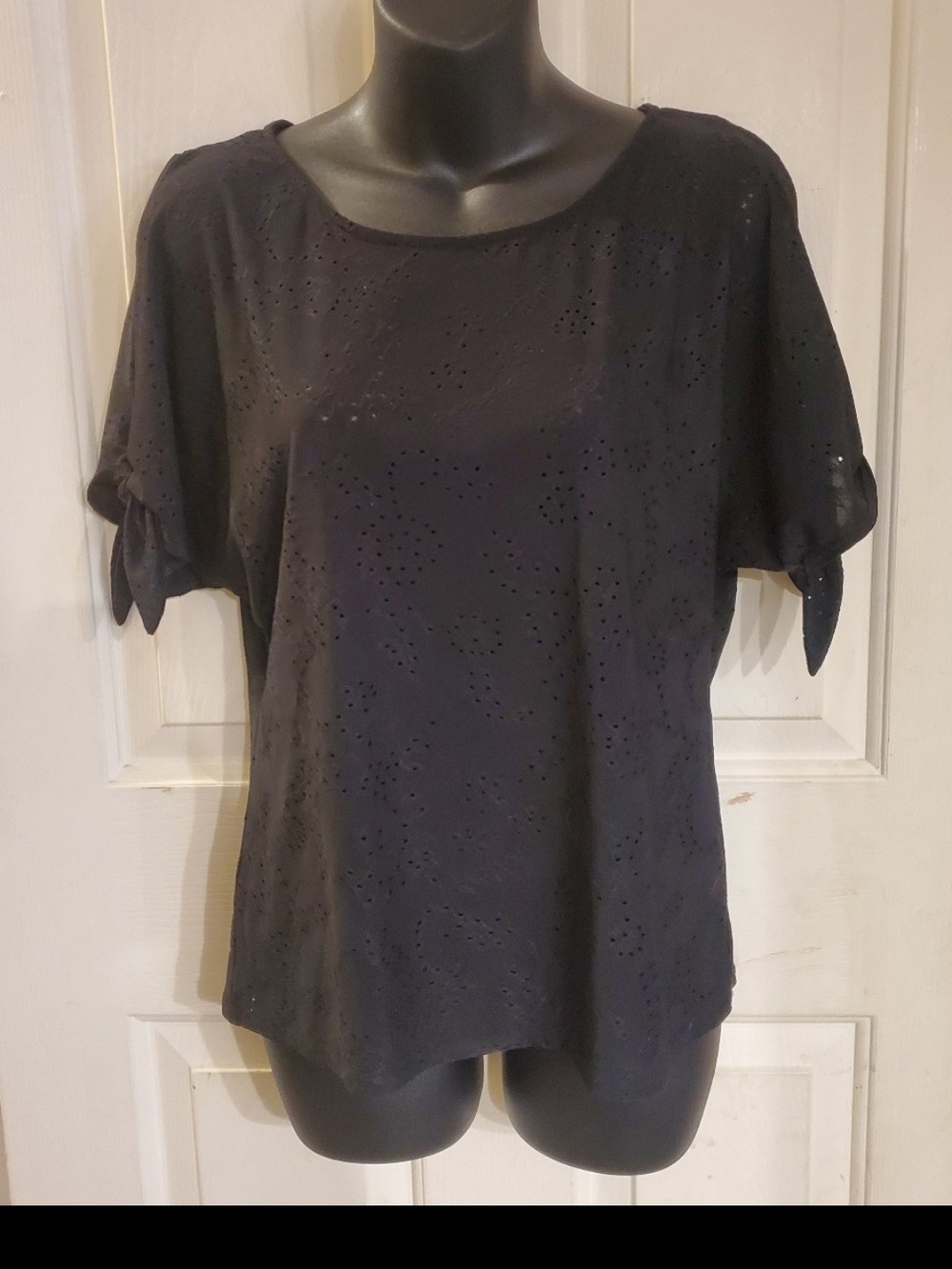W5 Black Eyelet Tie Sleeve Top